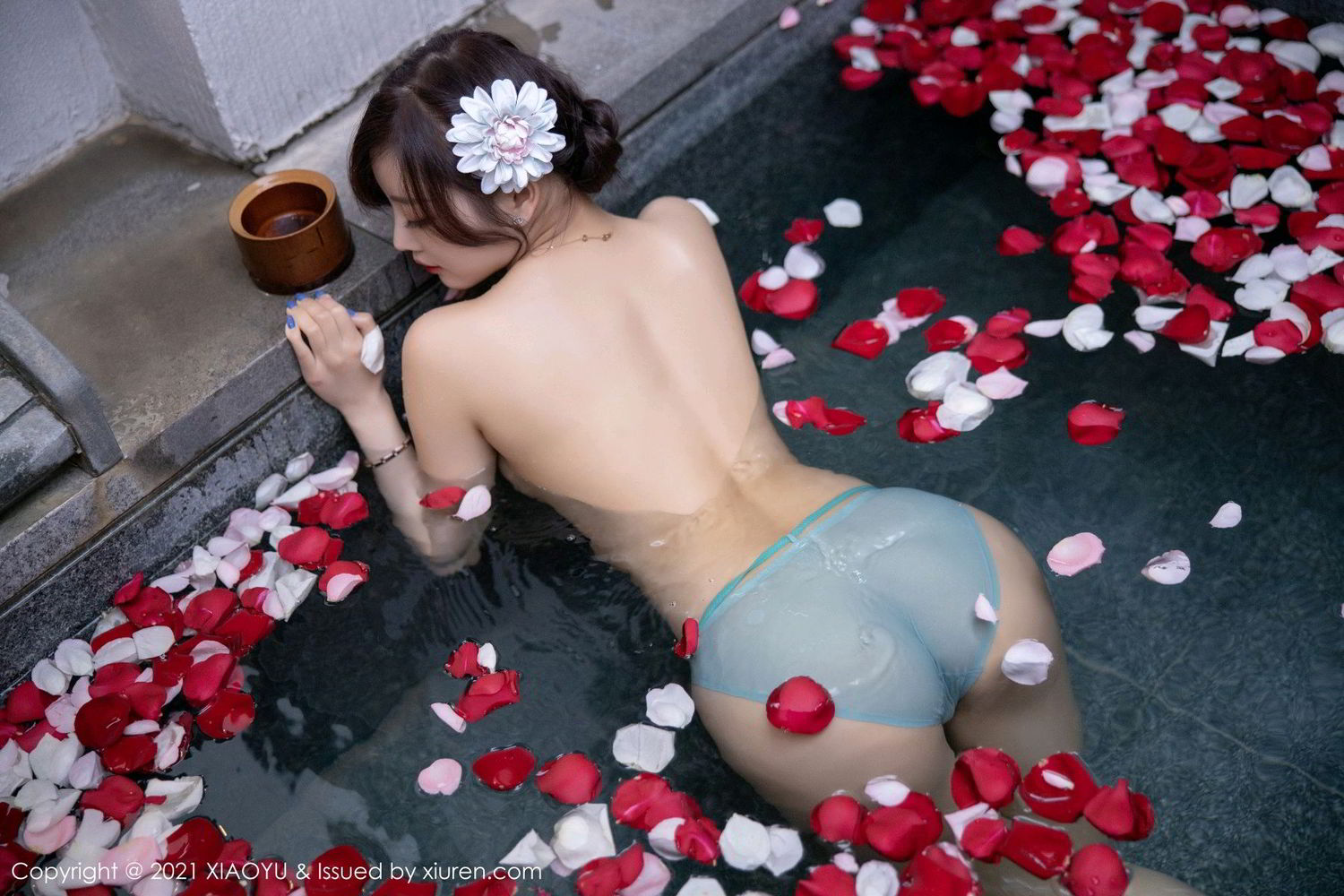 《语画界 杨晨晨 制服写真 VOL.528》第46张,模特杨晨晨,语画界,制服主题,全套53张