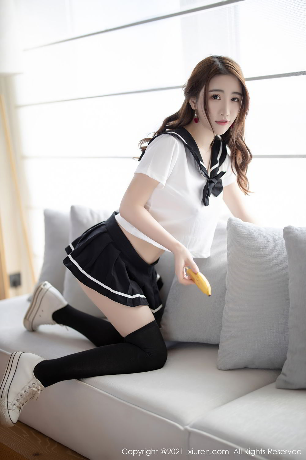 《秀人网 谢芷馨(Sindy) 制服写真 VOL.3268》第27张,模特谢芷馨(Sindy),秀人网,制服主题,全套62张