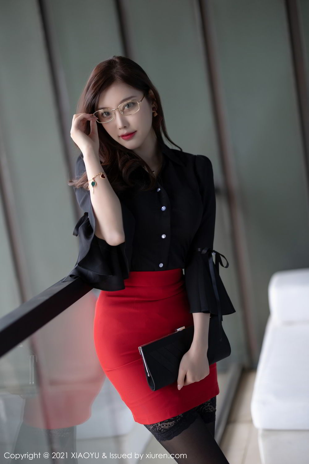 《语画界 杨晨晨 制服写真 VOL.523》第3张,模特杨晨晨,语画界,制服主题,全套83张