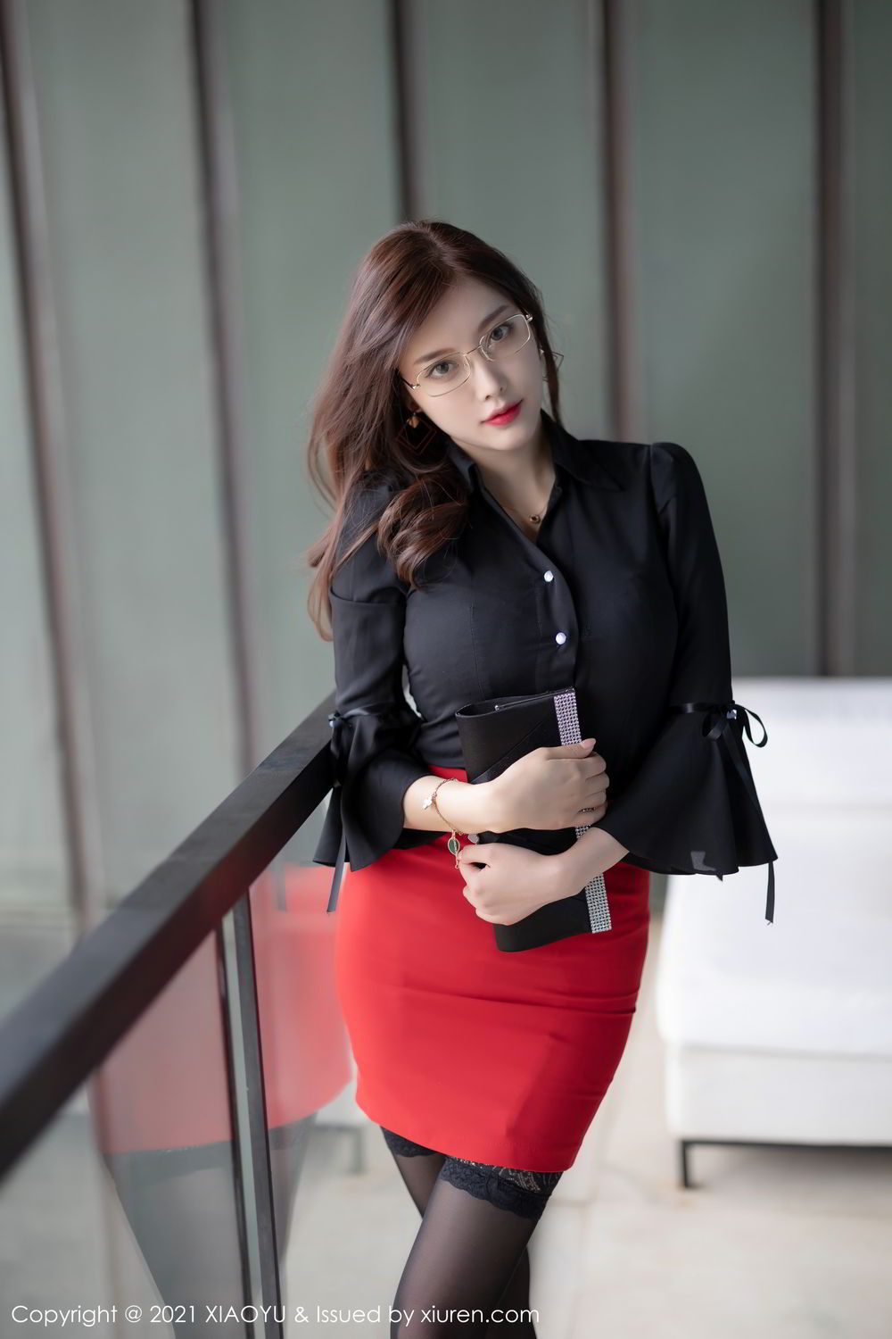 《语画界 杨晨晨 制服写真 VOL.523》第12张,模特杨晨晨,语画界,制服主题,全套83张