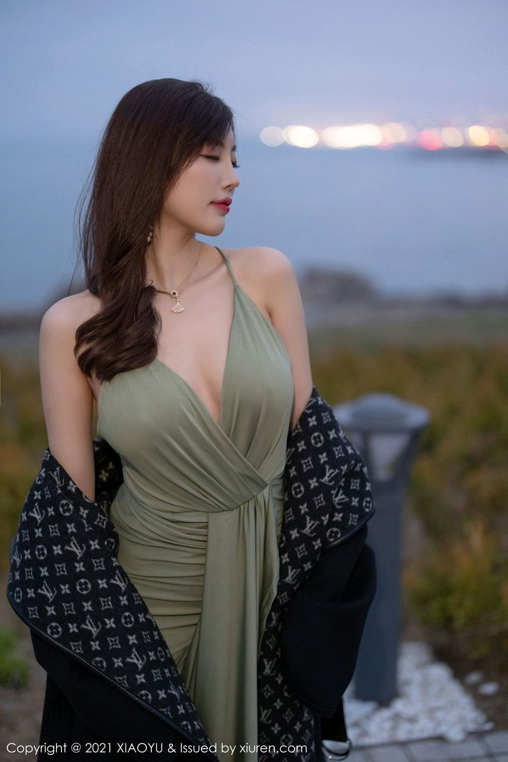 《语画界 杨晨晨 制服写真 VOL.538》第38张,模特杨晨晨,语画界,制服主题,全套74张