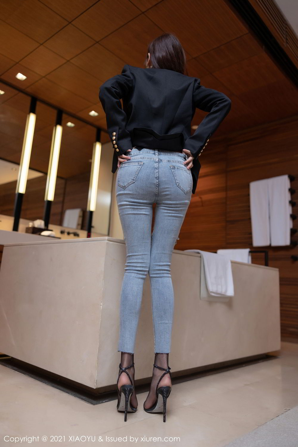 《语画界 杨晨晨 制服写真 VOL.533》第78张,模特杨晨晨,语画界,制服主题,全套78张