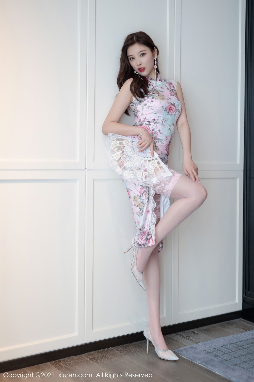 《秀人网 杨晨晨 制服写真 VOL.3461》第23张,模特杨晨晨,秀人网,制服主题,全套83张