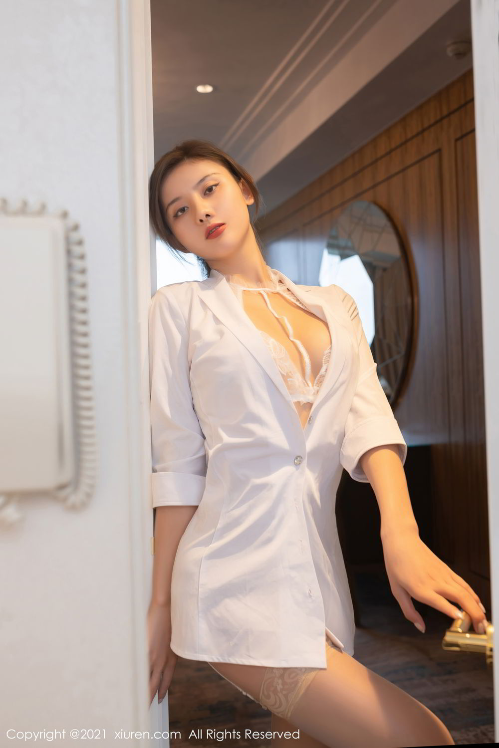 《秀人网 就是阿朱啊(Jiu Shi A Zhu) 制服写真 VOL.3355》第1张,模特就是阿朱啊(Jiu Shi A Zhu),秀人网,制服主题,全套77张