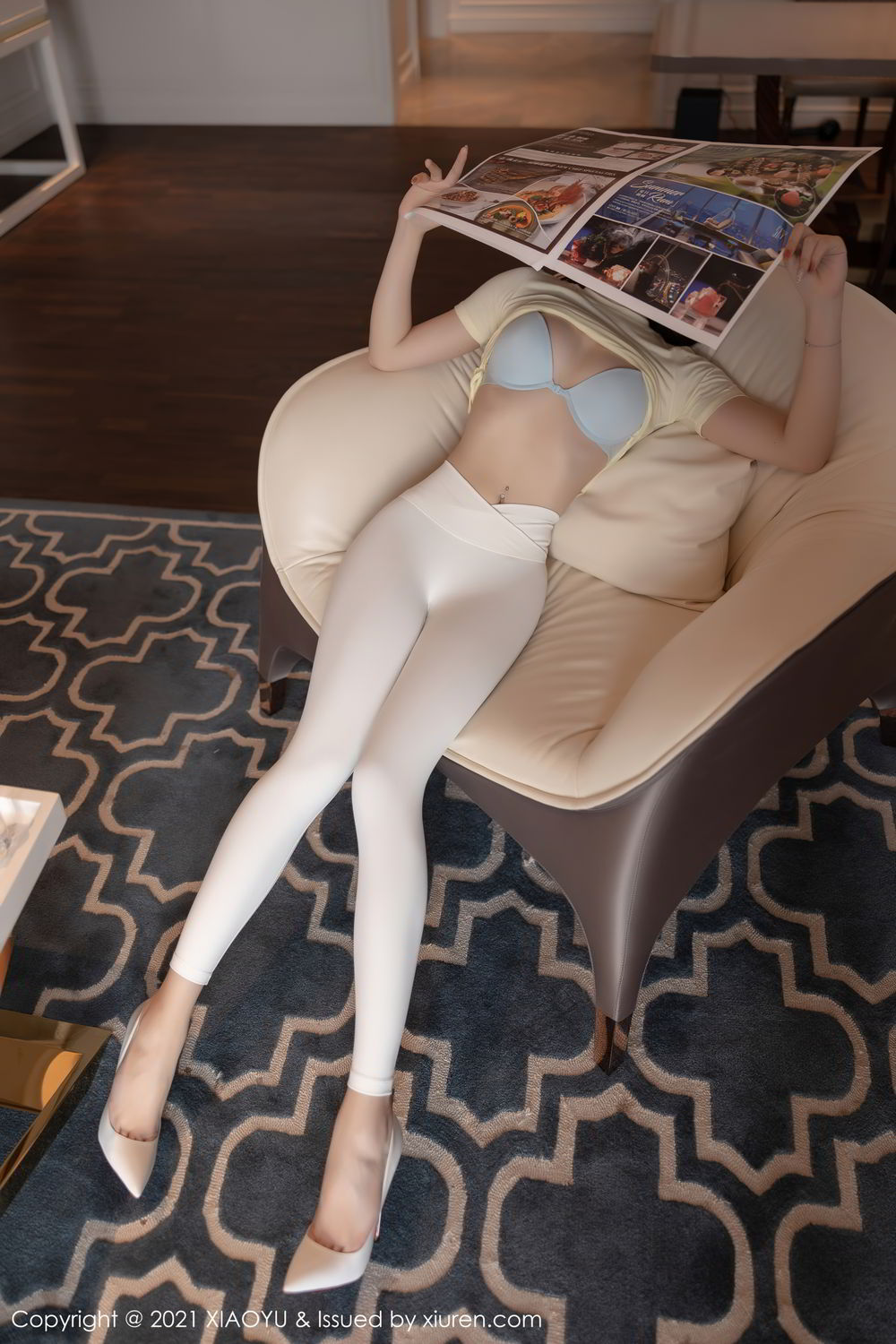 《语画界 芝芝Booty 制服写真 VOL.517》第39张,模特芝芝Booty,语画界,制服主题,全套60张