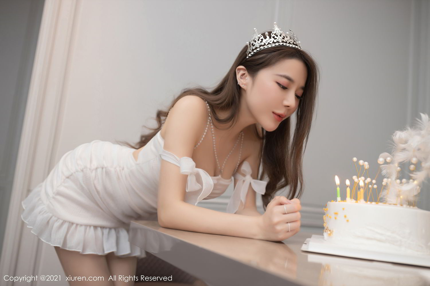 《秀人网 鱼子酱fish(Yu Zi Jiang Fish) 制服写真 VOL.3447》第16张，模特鱼子酱fish(Yu Zi Jiang Fish)，秀人网，制服主题，全套52张
