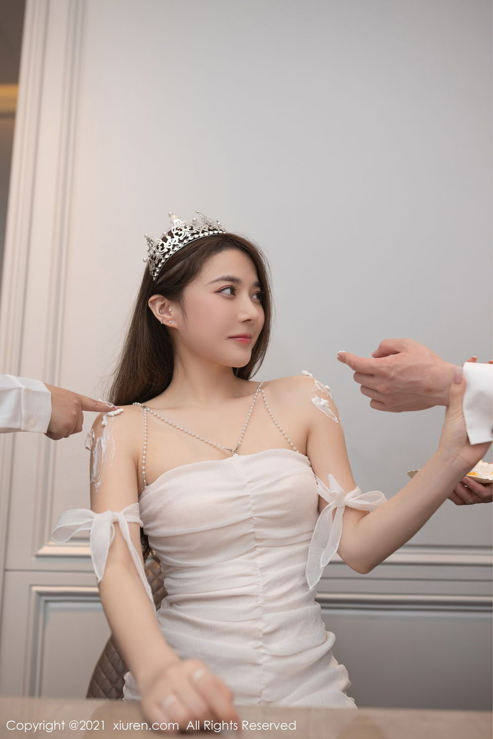 《秀人网 鱼子酱fish(Yu Zi Jiang Fish) 制服写真 VOL.3447》第23张,模特鱼子酱fish(Yu Zi Jiang Fish),秀人网,制服主题,全套52张