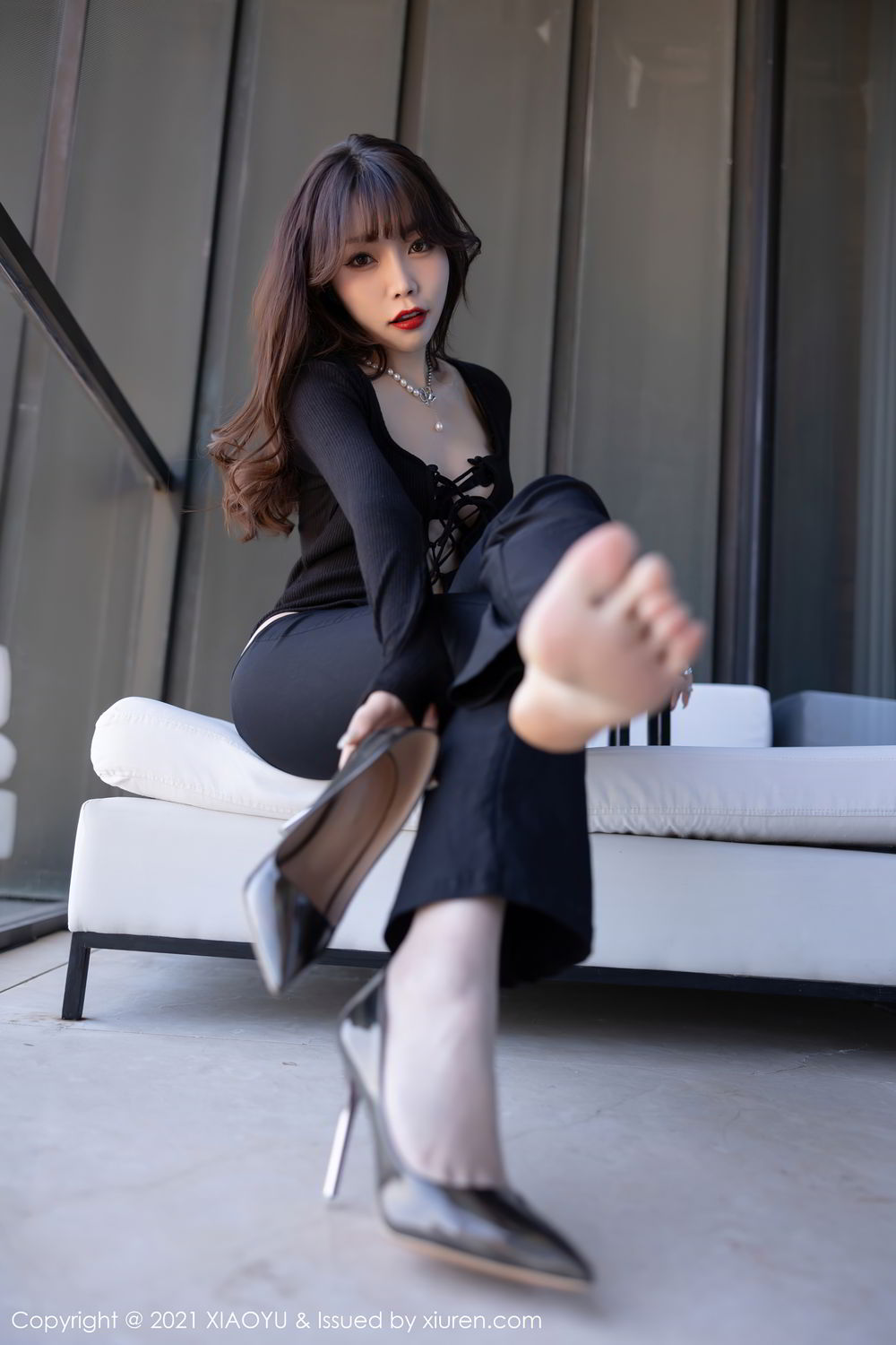 《语画界 芝芝Booty 制服写真 VOL.531》第16张,模特芝芝Booty,语画界,制服主题,全套86张