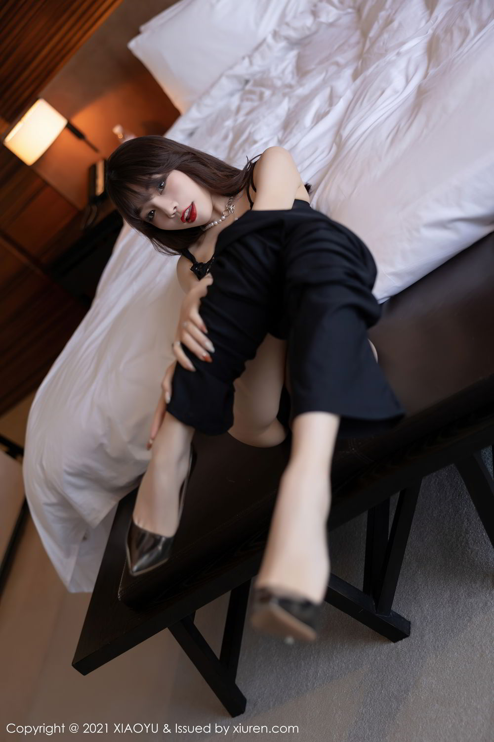 《语画界 芝芝Booty 制服写真 VOL.531》第48张,模特芝芝Booty,语画界,制服主题,全套86张