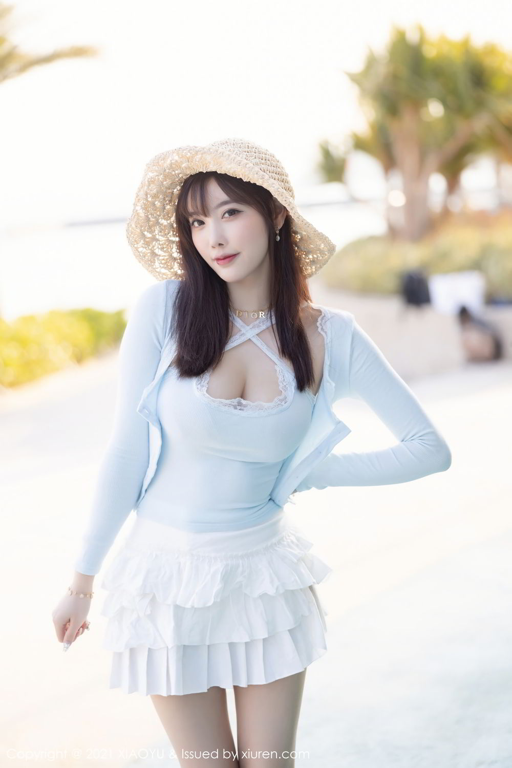 《语画界 杨晨晨 制服写真 VOL.562》第35张，模特杨晨晨，语画界，制服主题，全套99张