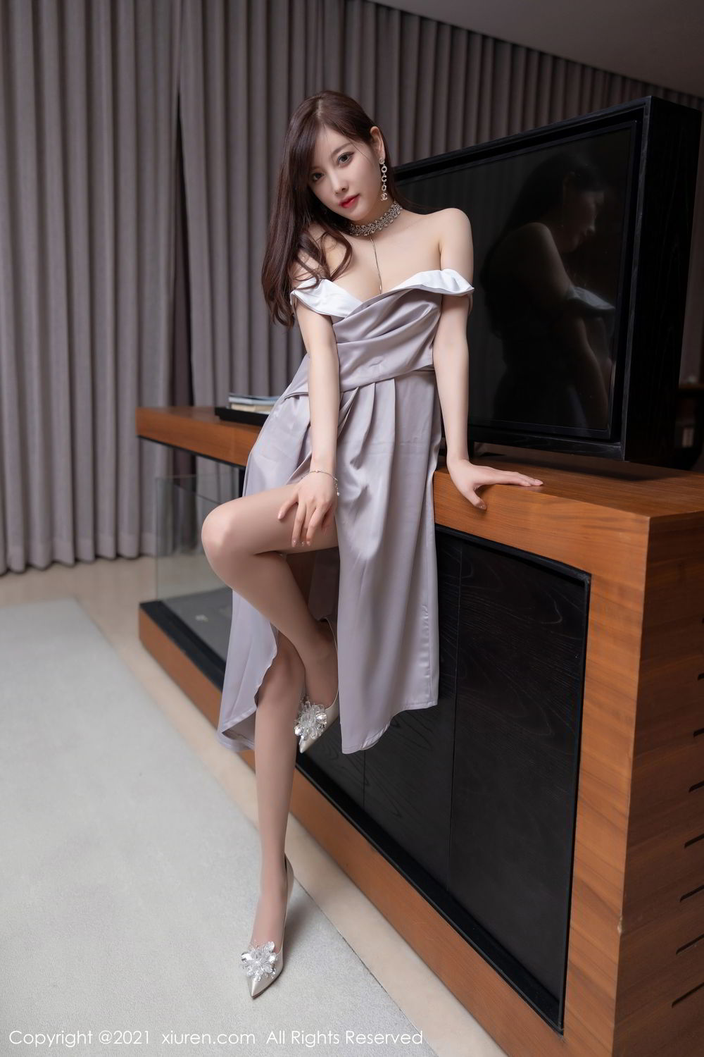 《秀人网 杨晨晨 制服写真 VOL.3661》第15张,模特杨晨晨,秀人网,制服主题,全套54张