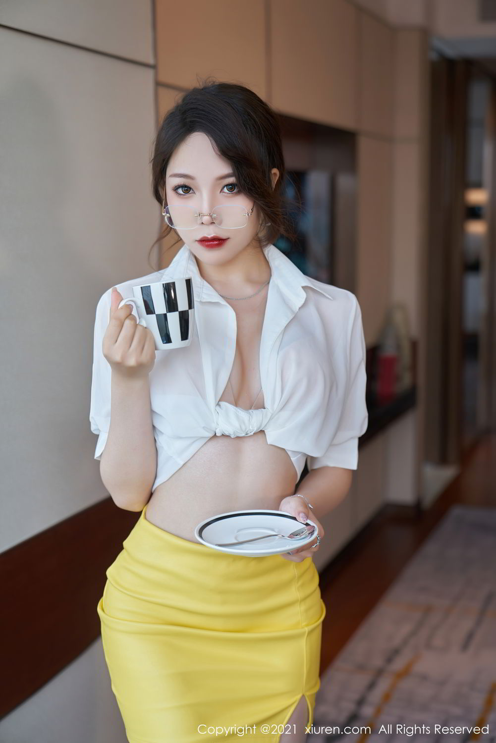 《芝芝Booty 制服写真》第8张，模特芝芝Booty，制服主题，全套55张
