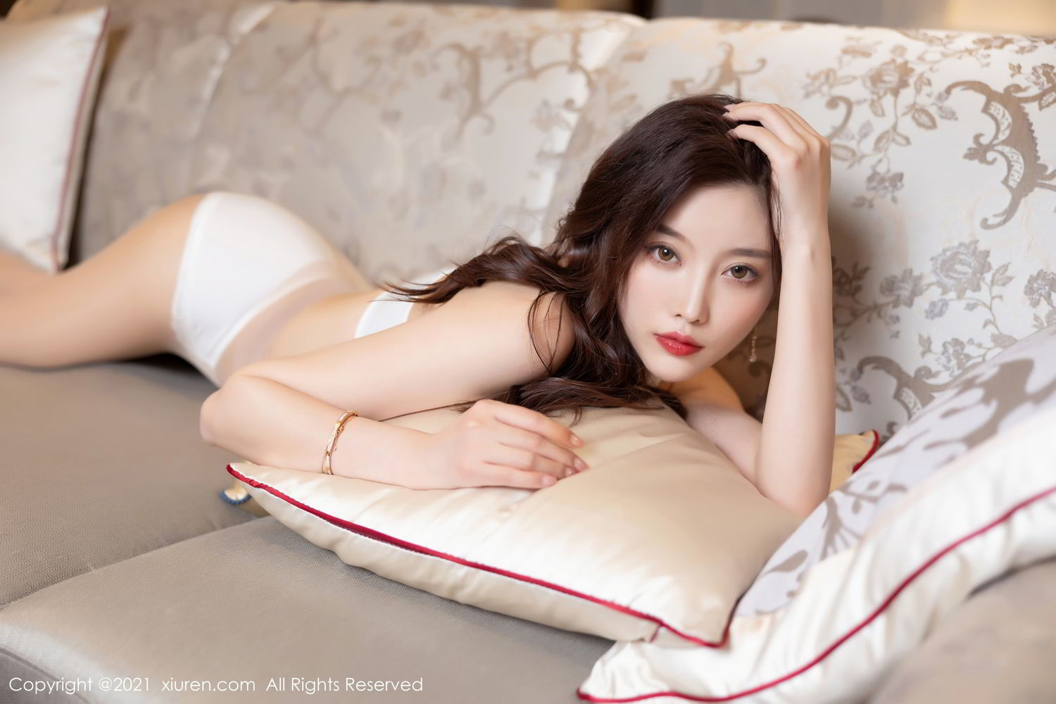《杨晨晨 制服写真》第45张,模特杨晨晨,制服主题,全套60张