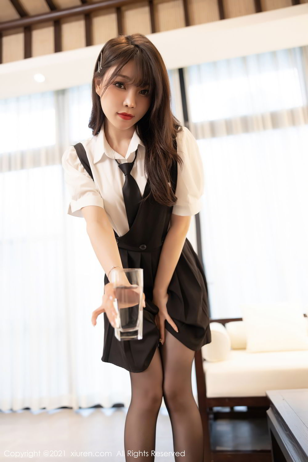 《芝芝Booty 制服写真》第12张,模特芝芝Booty,制服主题,全套100张