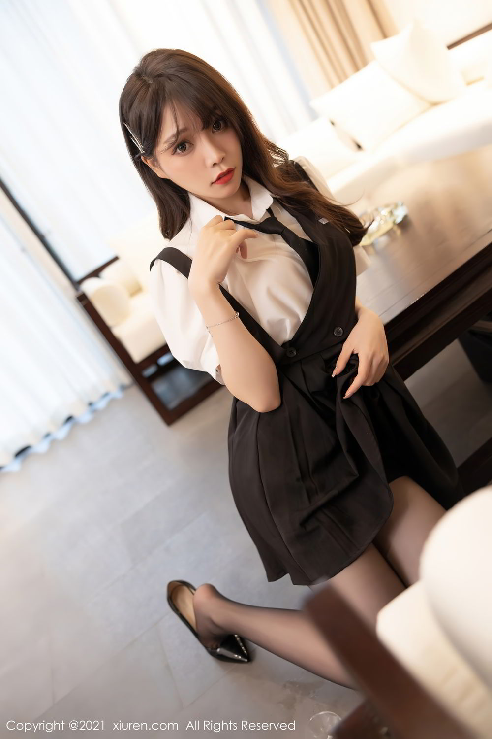 《芝芝Booty 制服写真》第19张,模特芝芝Booty,制服主题,全套100张