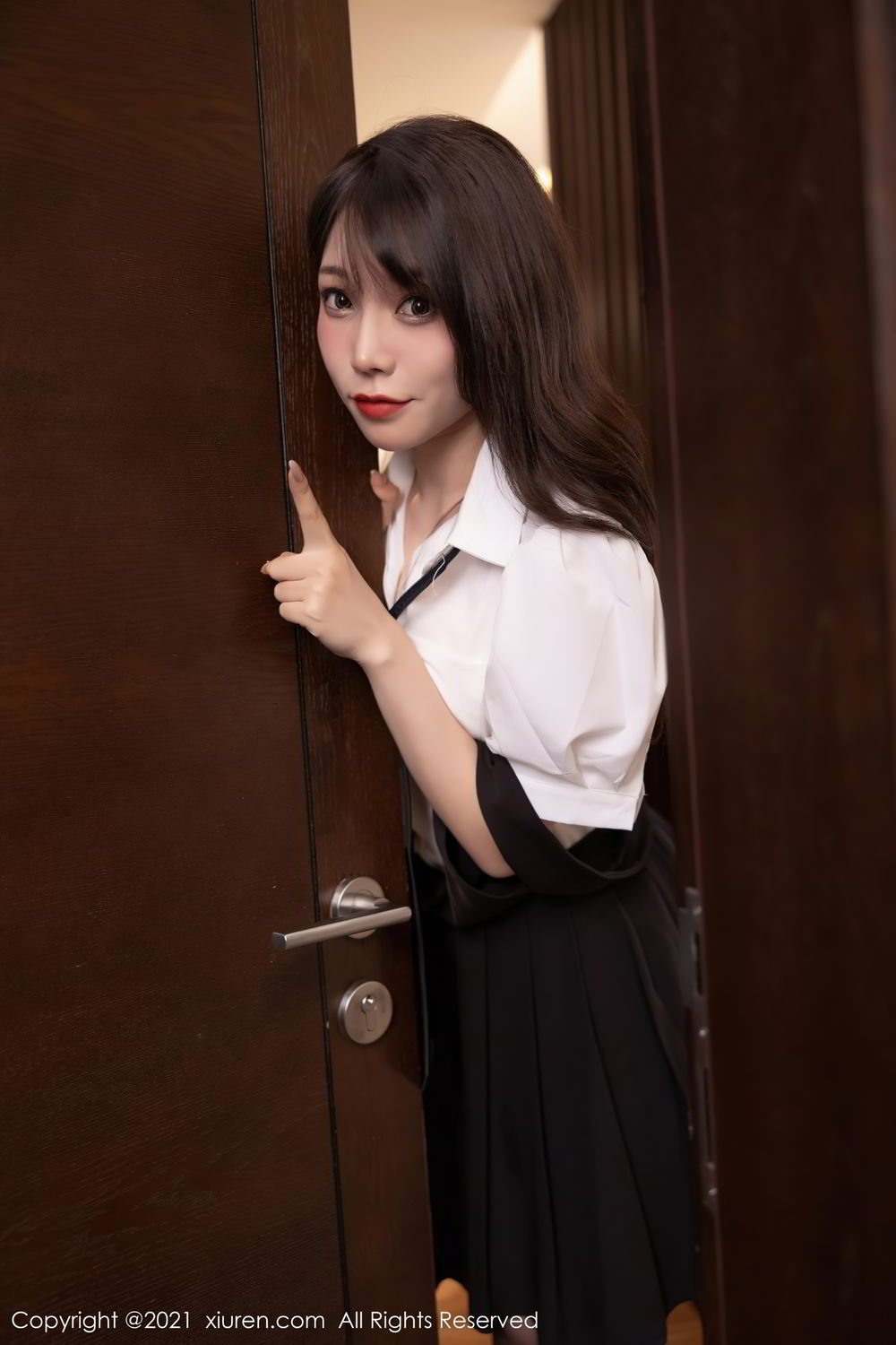《芝芝Booty 制服写真》第25张,模特芝芝Booty,制服主题,全套100张