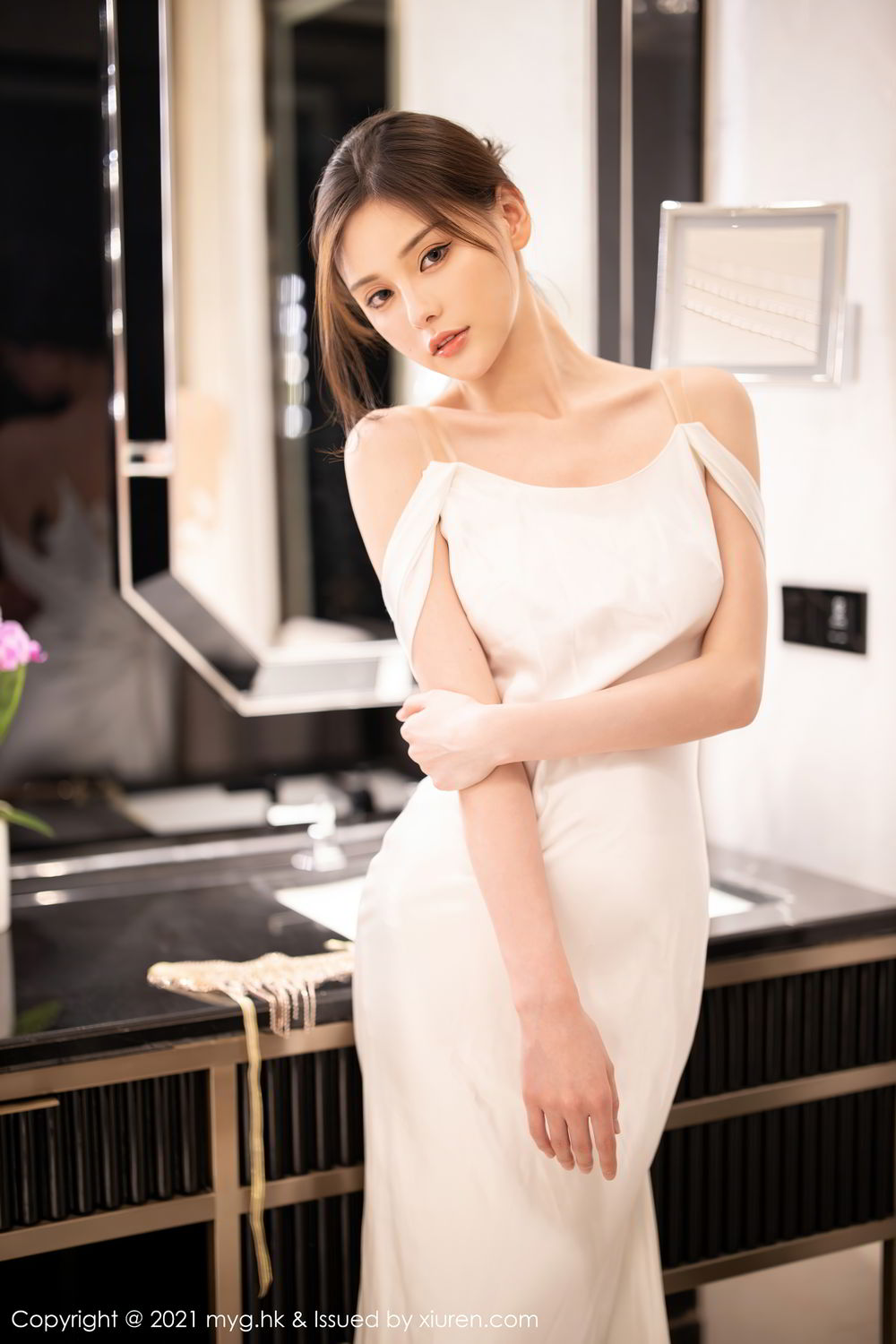 《秀人网 小夕juju(Xiao Xi Ju Ju)、李梓熙(zixibaby) 婚纱写真》第29张,模特小夕juju(Xiao Xi Ju Ju)、李梓熙(zixibaby),秀人网,婚纱主题,全套83张