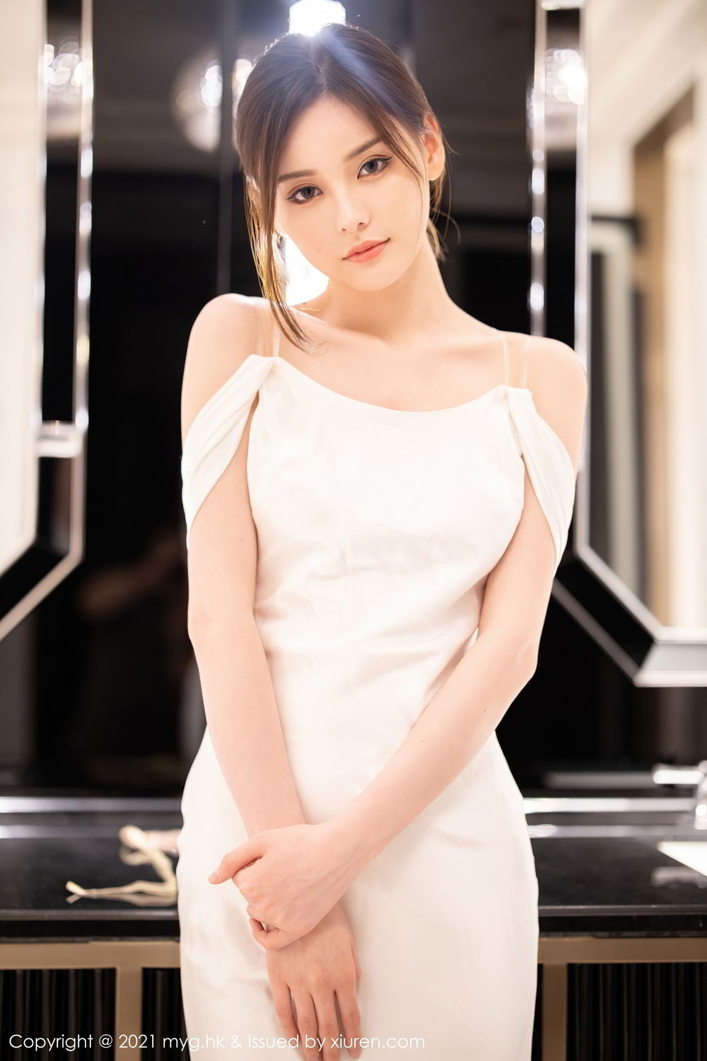 《秀人网 小夕juju(Xiao Xi Ju Ju)、李梓熙(zixibaby) 婚纱写真》第52张,模特小夕juju(Xiao Xi Ju Ju)、李梓熙(zixibaby),秀人网,婚纱主题,全套83张