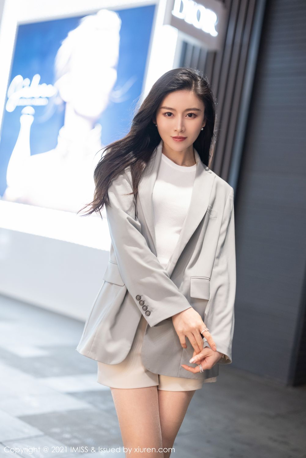 《Vanessa 制服写真》第2张,模特Vanessa,制服主题,全套59张