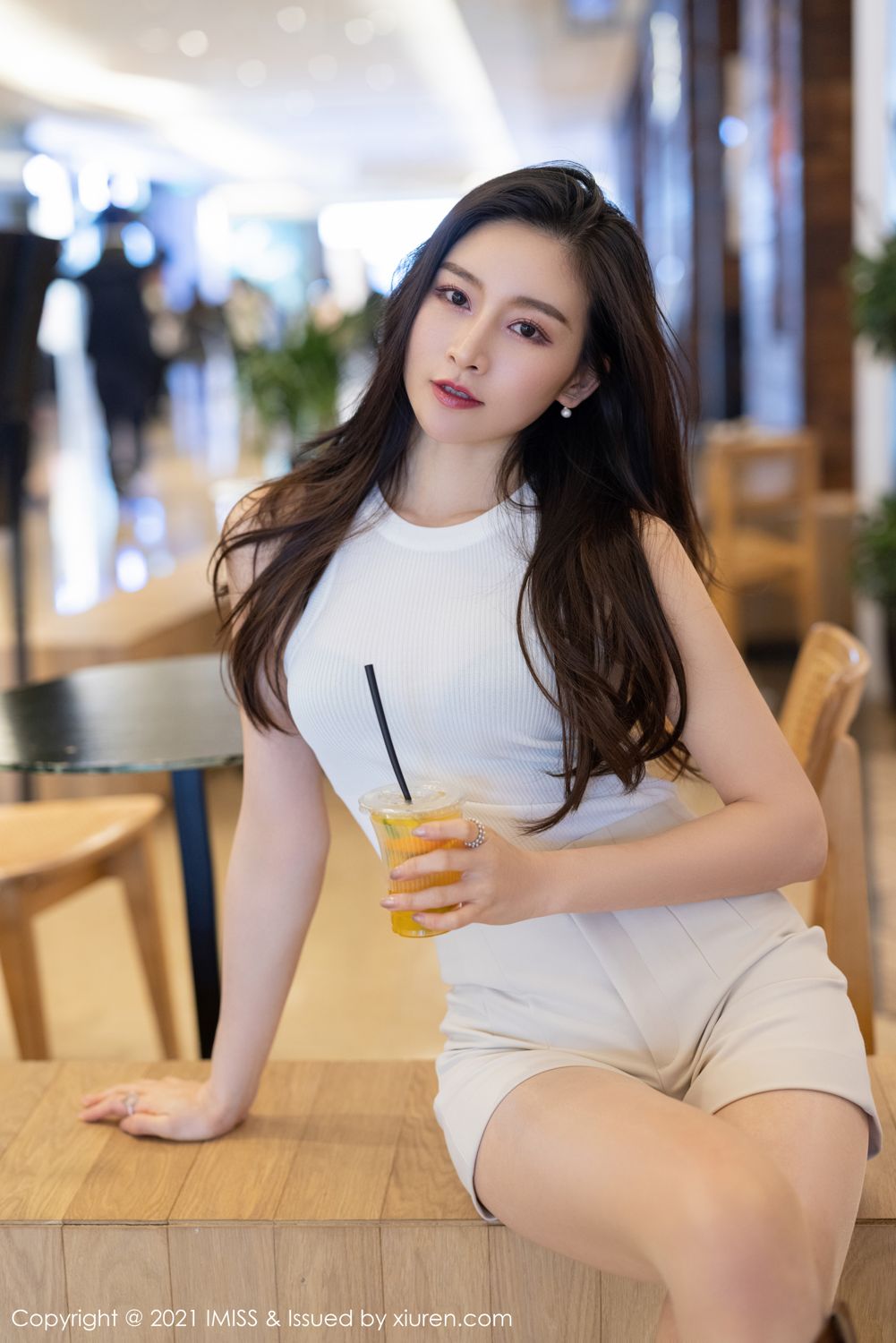 《Vanessa 制服写真》第32张,模特Vanessa,制服主题,全套59张
