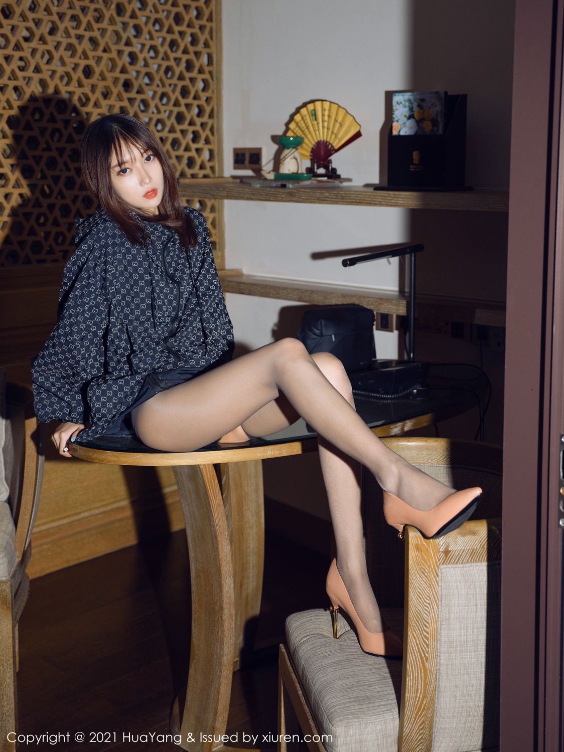 《花漾 玥儿玥(Yue Er Yue) 制服写真 VOL.443》第19张,模特玥儿玥(Yue Er Yue),花漾,制服主题,全套55张