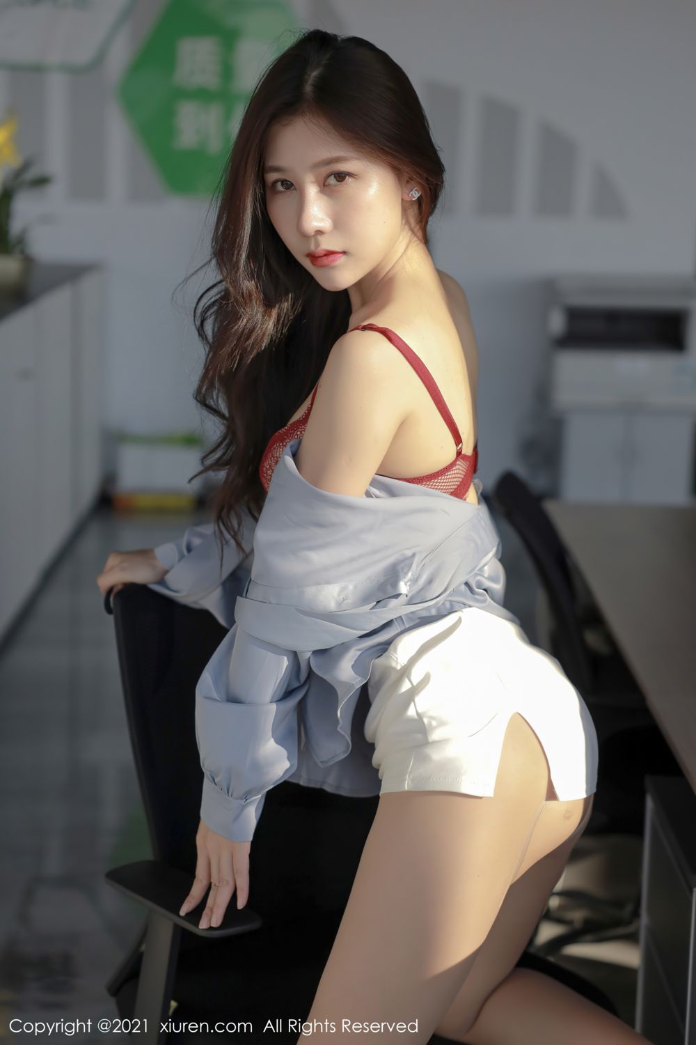 《秀人网 尹甜甜(Yi Tian Tian) 内衣写真 No.3994》第61张,模特尹甜甜(Yi Tian Tian),秀人网,内衣主题,全套90张
