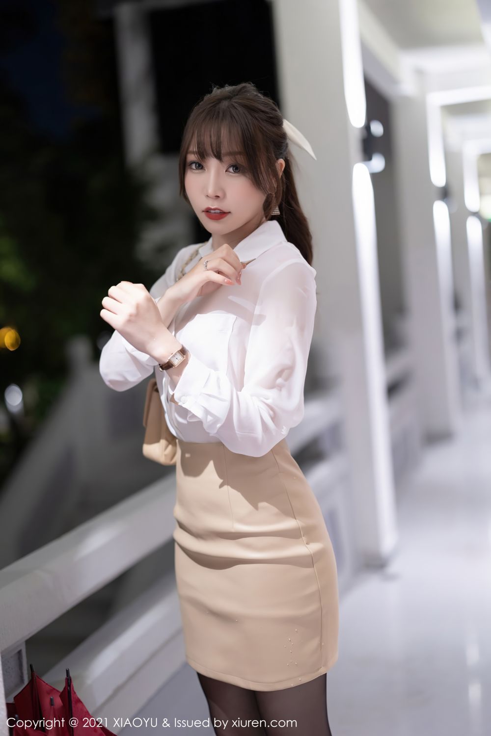 《语画界 芝芝Booty 制服写真 VOL.625》第7张,模特芝芝Booty,语画界,制服主题,全套95张