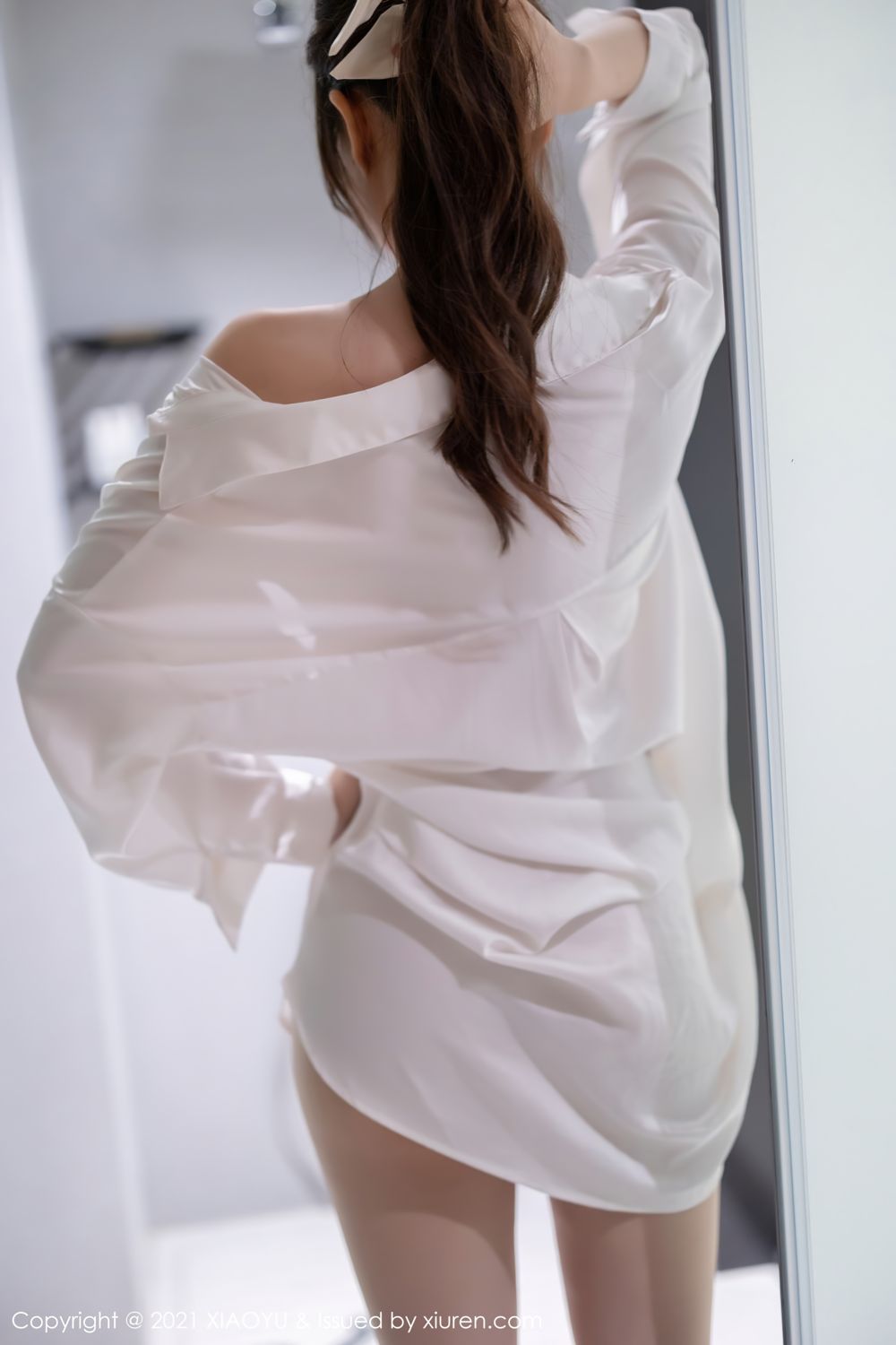 《语画界 芝芝Booty 制服写真 VOL.625》第51张,模特芝芝Booty,语画界,制服主题,全套95张