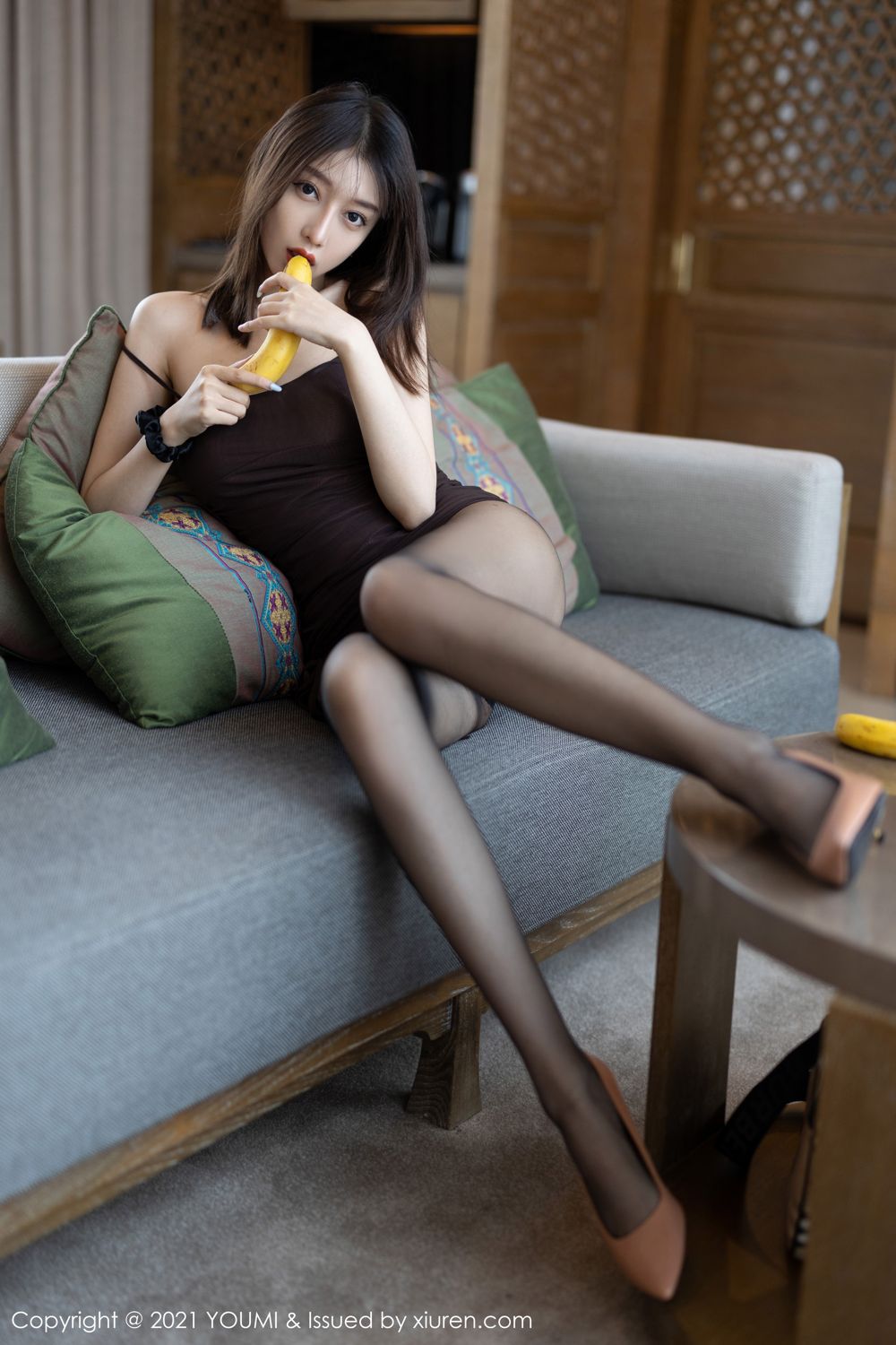 《尤蜜荟 玥儿玥(Yue Er Yue) 制服写真 VOL.690》第19张,模特玥儿玥(Yue Er Yue),尤蜜荟,制服主题,全套66张