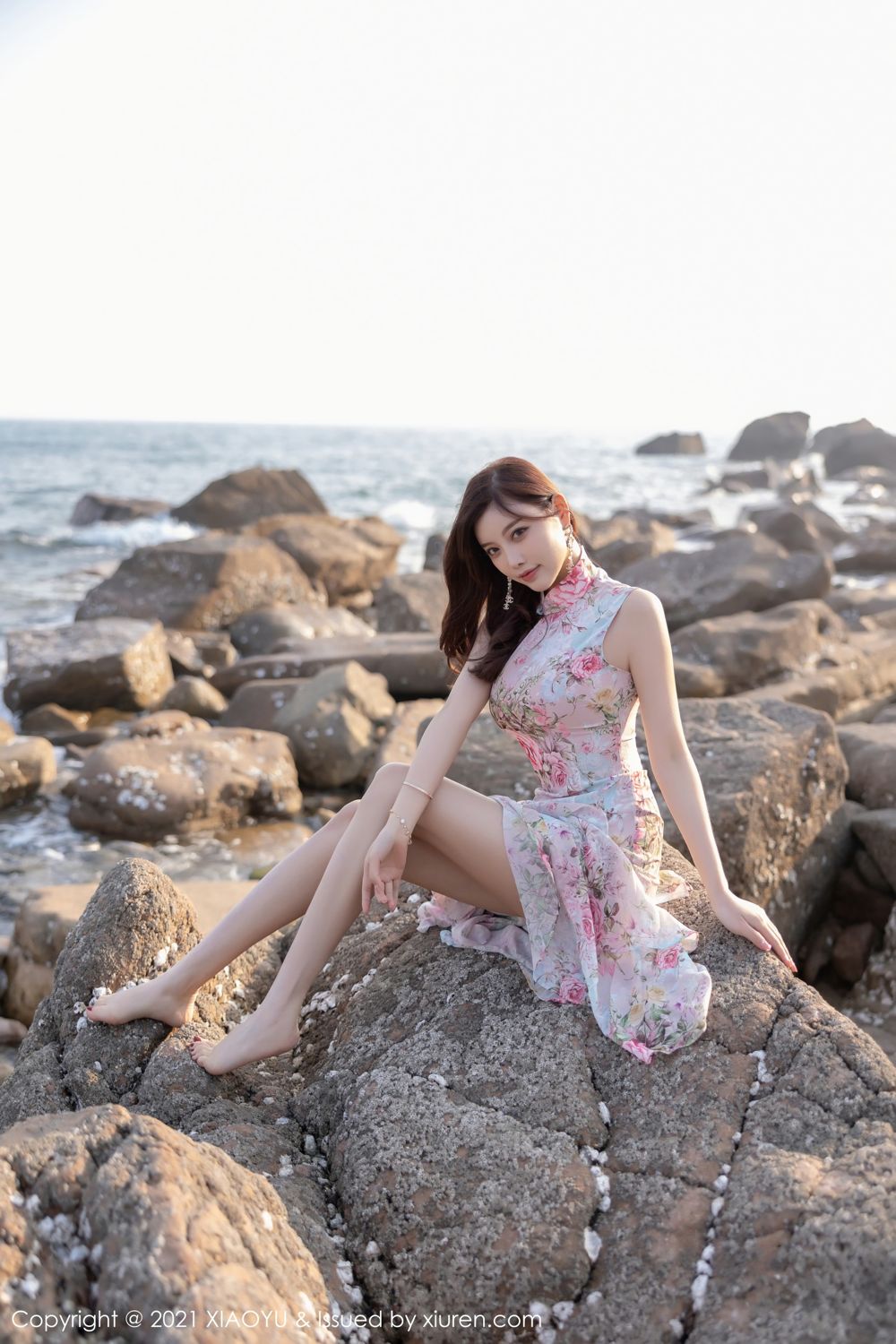 《语画界 杨晨晨 制服写真 VOL.650》第1张,模特杨晨晨,语画界,制服主题,全套79张