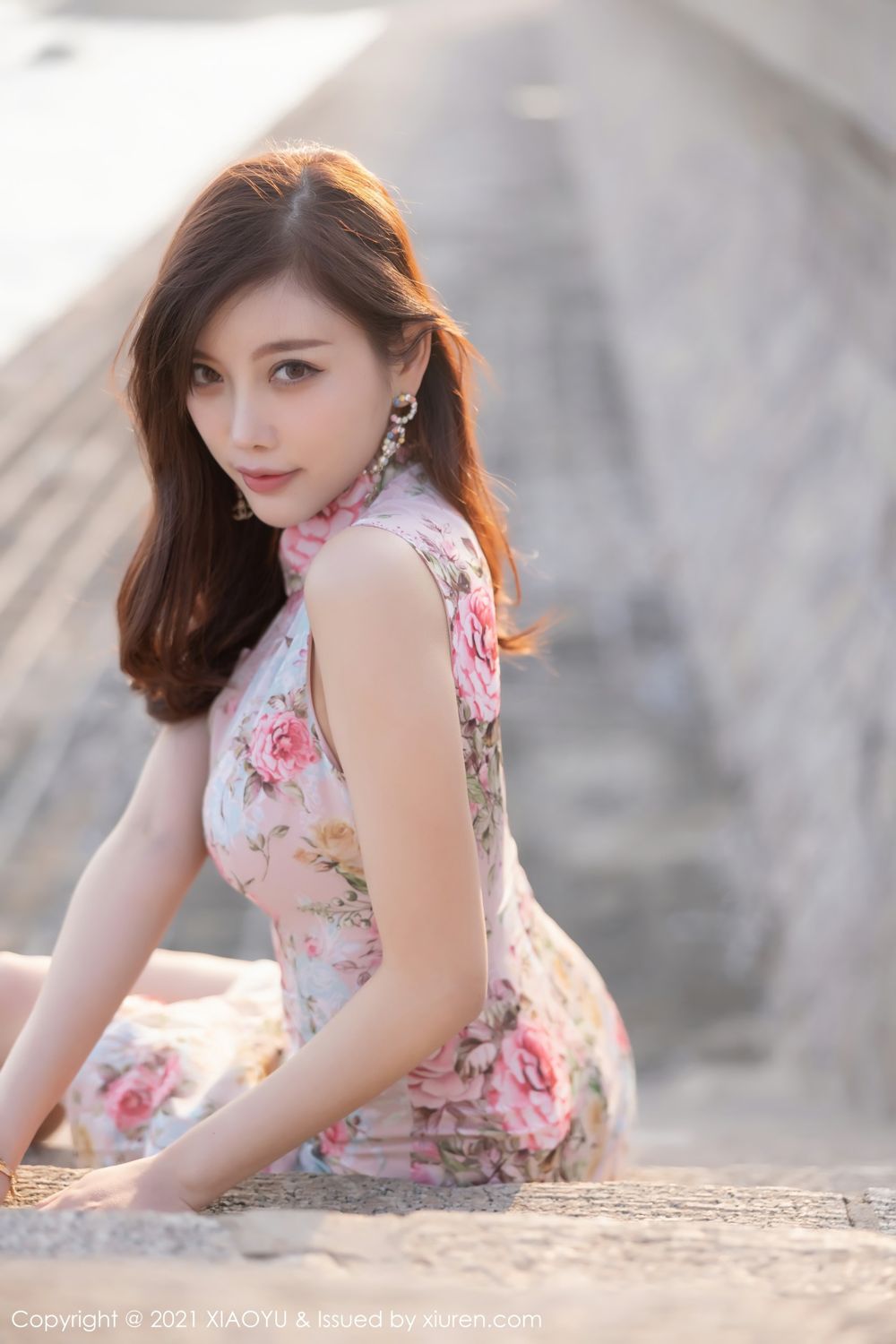 《语画界 杨晨晨 制服写真 VOL.650》第11张，模特杨晨晨，语画界，制服主题，全套79张