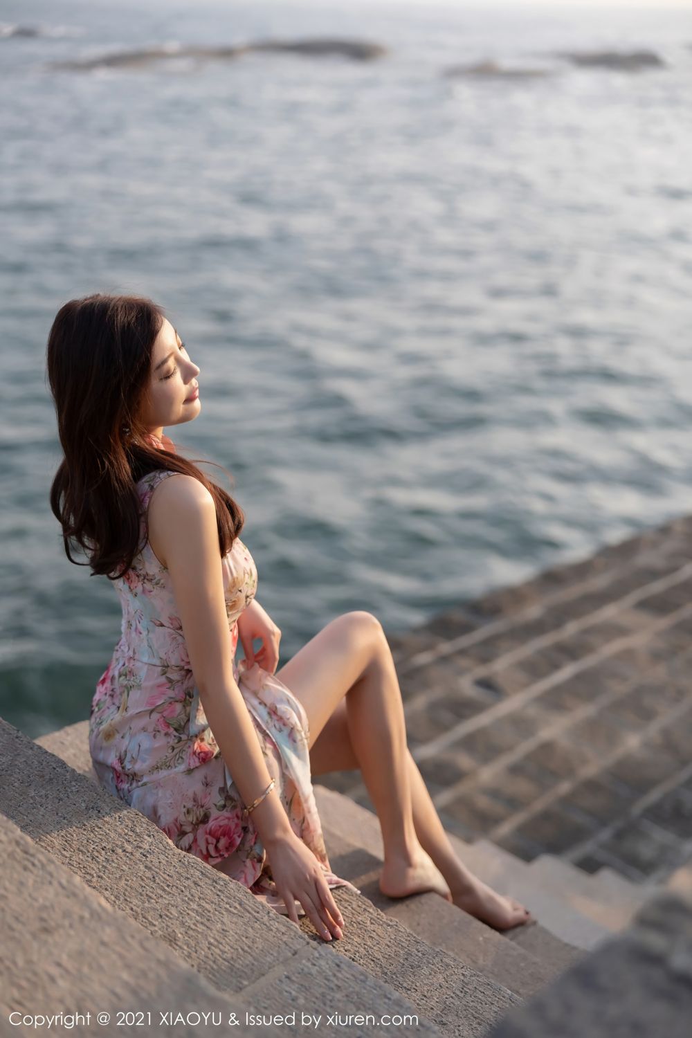《语画界 杨晨晨 制服写真 VOL.650》第12张,模特杨晨晨,语画界,制服主题,全套79张
