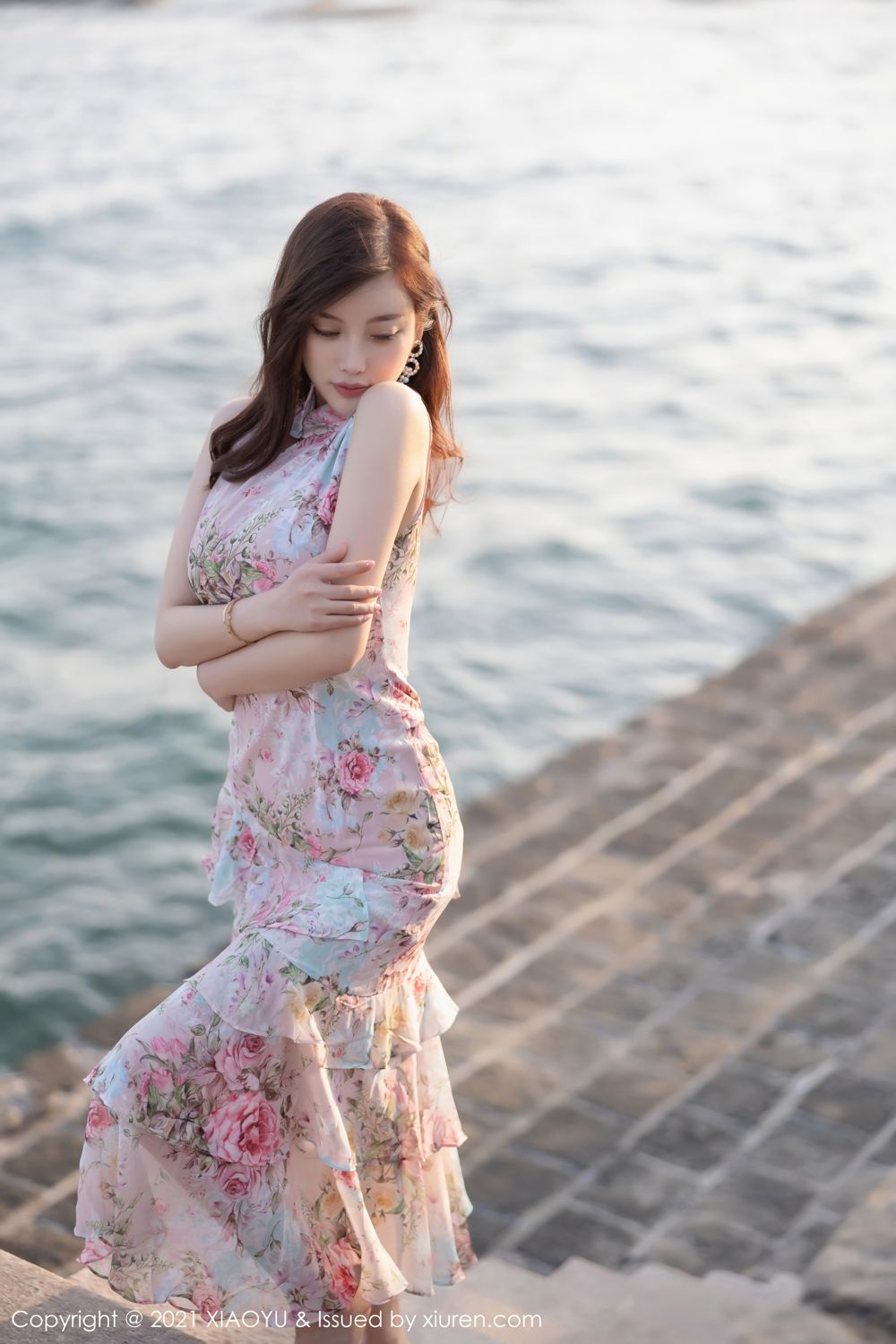 《语画界 杨晨晨 制服写真 VOL.650》第16张,模特杨晨晨,语画界,制服主题,全套79张