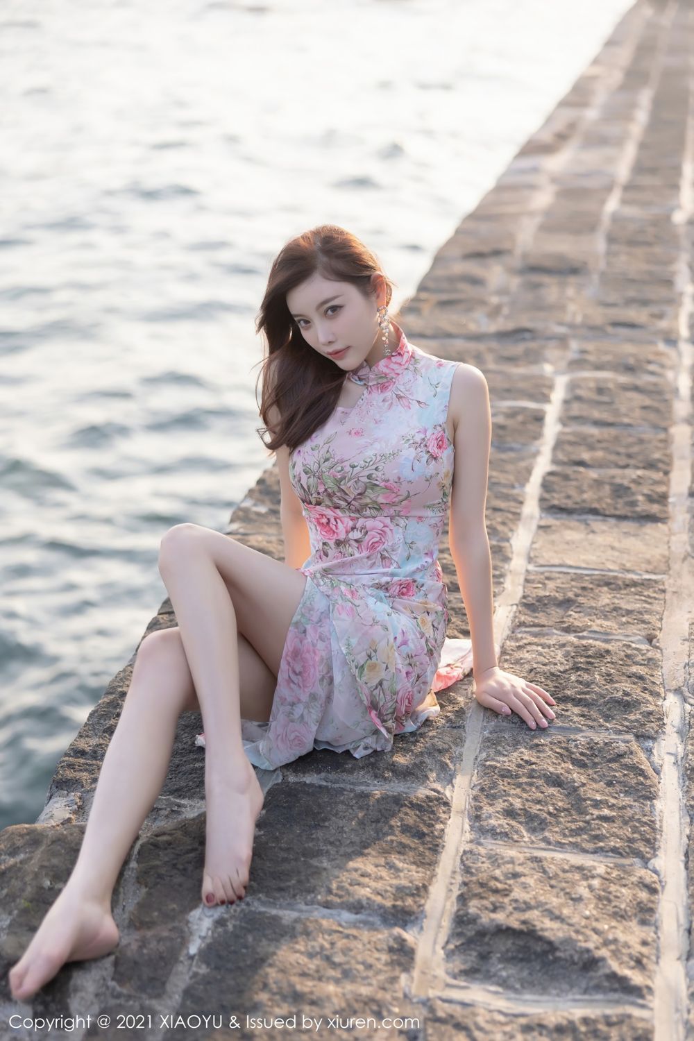 《语画界 杨晨晨 制服写真 VOL.650》第22张，模特杨晨晨，语画界，制服主题，全套79张