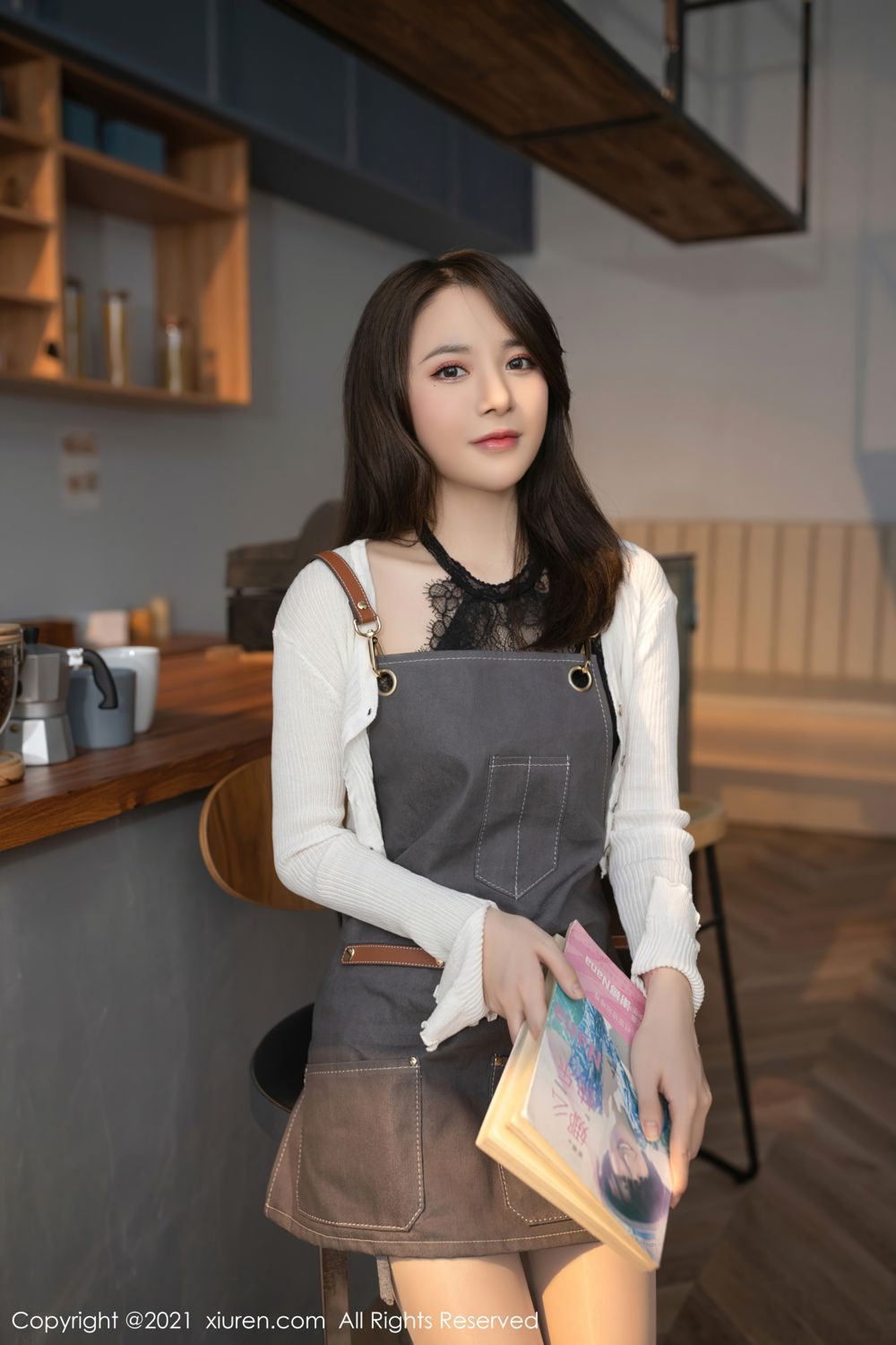 《秀人网 鱼子酱fish(Yu Zi Jiang Fish) 高清写真 No.4102》第4张，模特鱼子酱fish(Yu Zi Jiang Fish)，秀人网，全套60张
