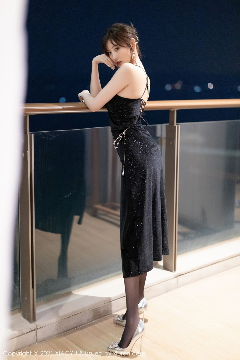 《语画界 杨晨晨 制服写真 VOL.660》第15张,模特杨晨晨,语画界,制服主题,全套66张