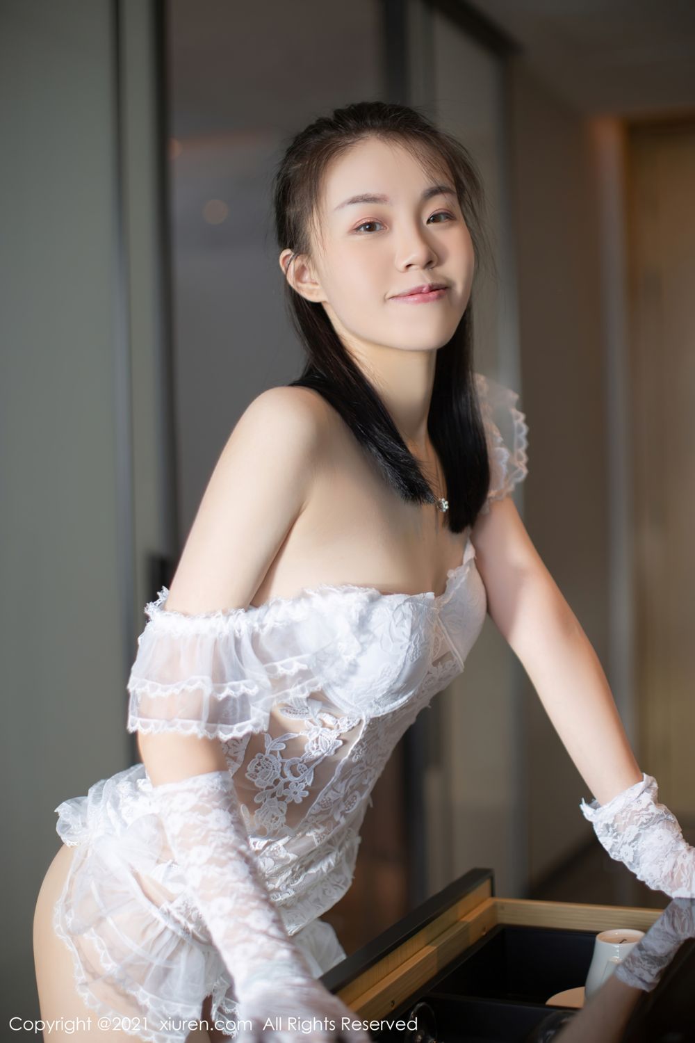 《秀人网 一颗甜蛋黄a(Yi Ke Tian Dan Huang) 婚纱写真 No.4119》第14张,模特一颗甜蛋黄a(Yi Ke Tian Dan Huang),秀人网,婚纱主题,全套60张