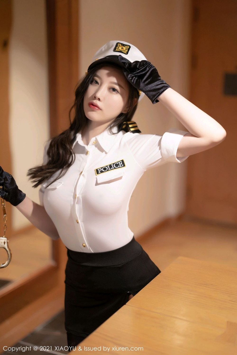《语画界 杨晨晨 制服写真 VOL.673》第5张,模特杨晨晨,语画界,制服主题,全套94张