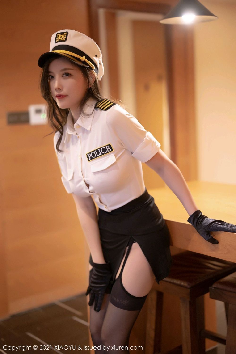 《语画界 杨晨晨 制服写真 VOL.673》第12张,模特杨晨晨,语画界,制服主题,全套94张