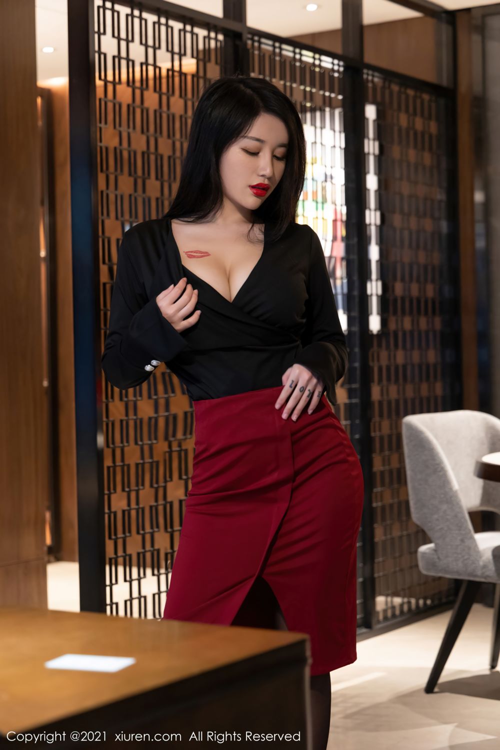 《秀人网 美七Mia(Mei Qi) 黑丝写真 No.4143》第15张,模特美七Mia(Mei Qi),秀人网,黑丝主题,全套63张