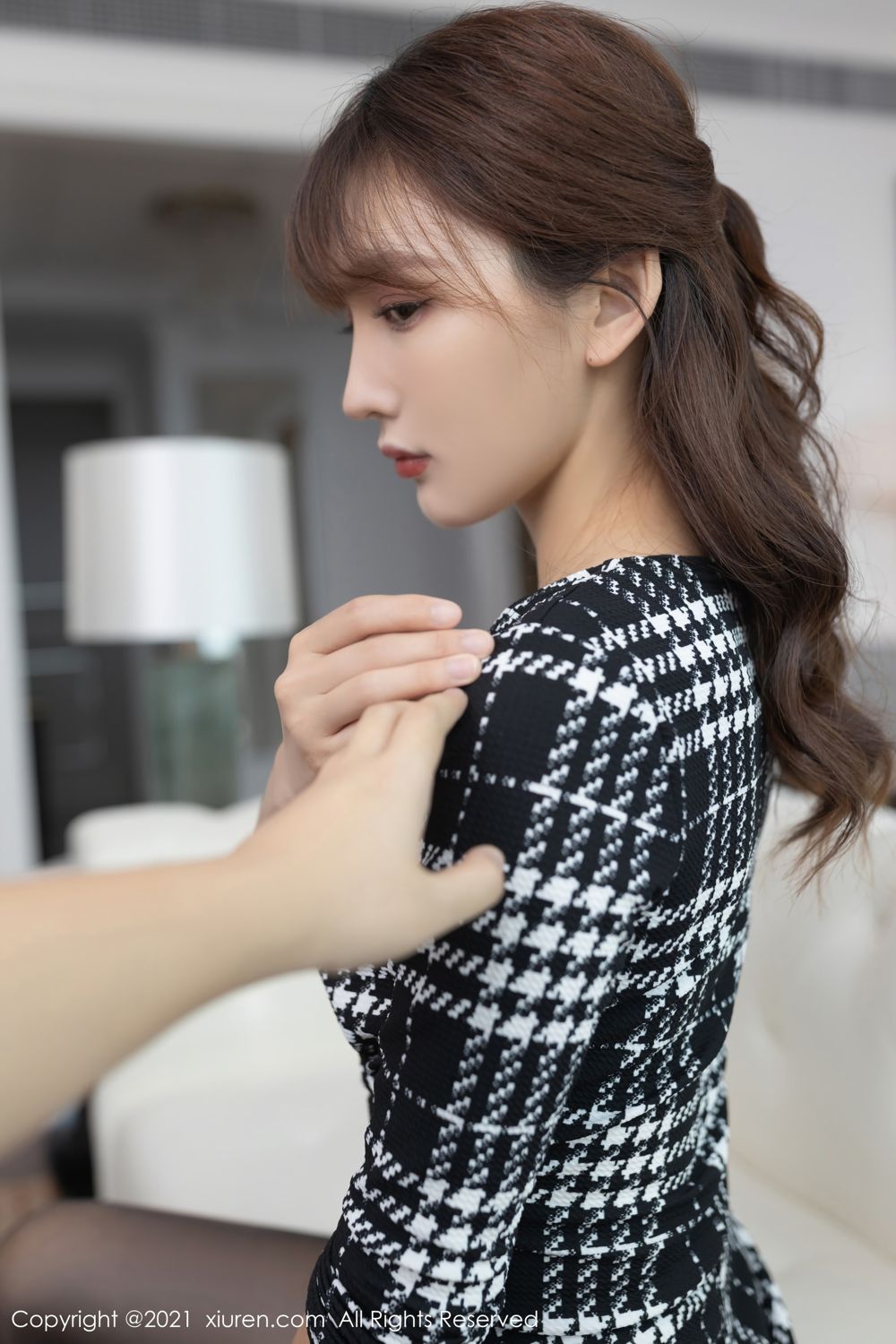 《秀人网 陆萱萱(Lu Xuan Xuan) 黑丝写真 No.4292》第37张,模特陆萱萱(Lu Xuan Xuan),秀人网,黑丝主题,全套88张