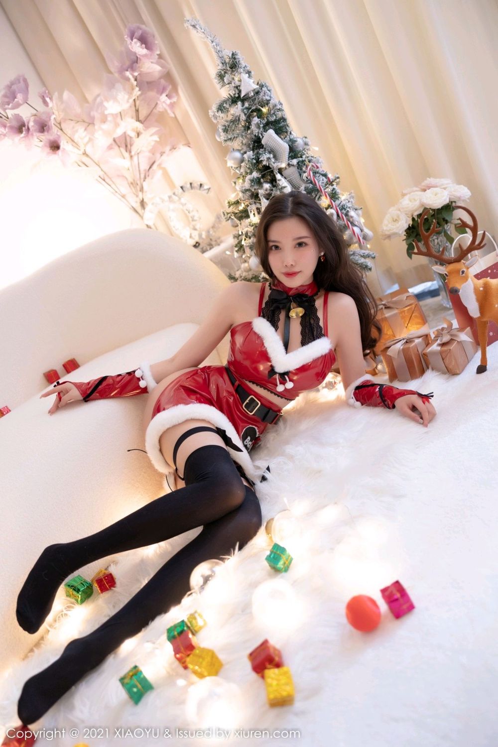《语画界 杨晨晨 制服写真 VOL.683》第10张,模特杨晨晨,语画界,制服主题,全套100张
