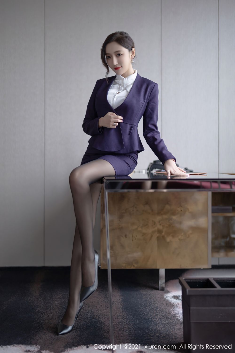 《秀人网 王馨瑶(Yanni)、程程程(Cheng Cheng Cheng) 黑丝写真 No.4184》第18张,模特王馨瑶(Yanni)、程程程(Cheng Cheng Cheng),秀人网,黑丝主题,全套85张