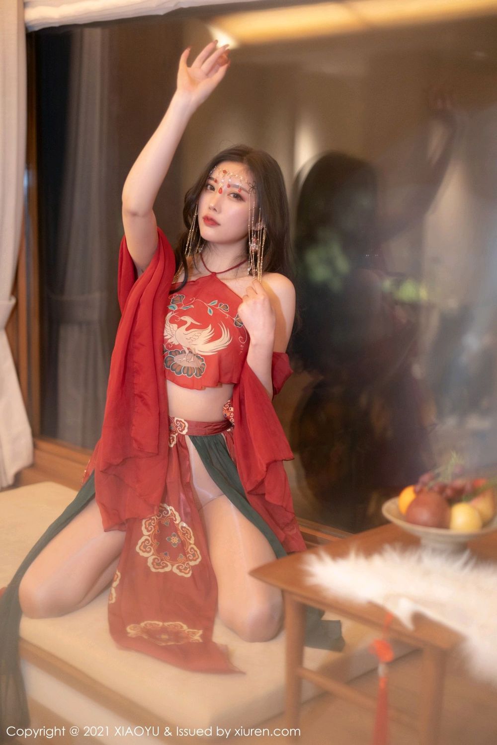 《语画界 鱼子酱fish(Yu Zi Jiang Fish) 制服写真 VOL.688》第24张,模特鱼子酱fish(Yu Zi Jiang Fish),语画界,制服主题,全套83张