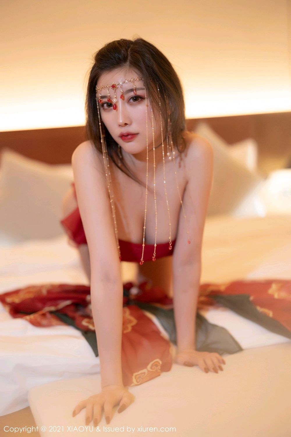 《语画界 鱼子酱fish(Yu Zi Jiang Fish) 制服写真 VOL.688》第77张,模特鱼子酱fish(Yu Zi Jiang Fish),语画界,制服主题,全套83张