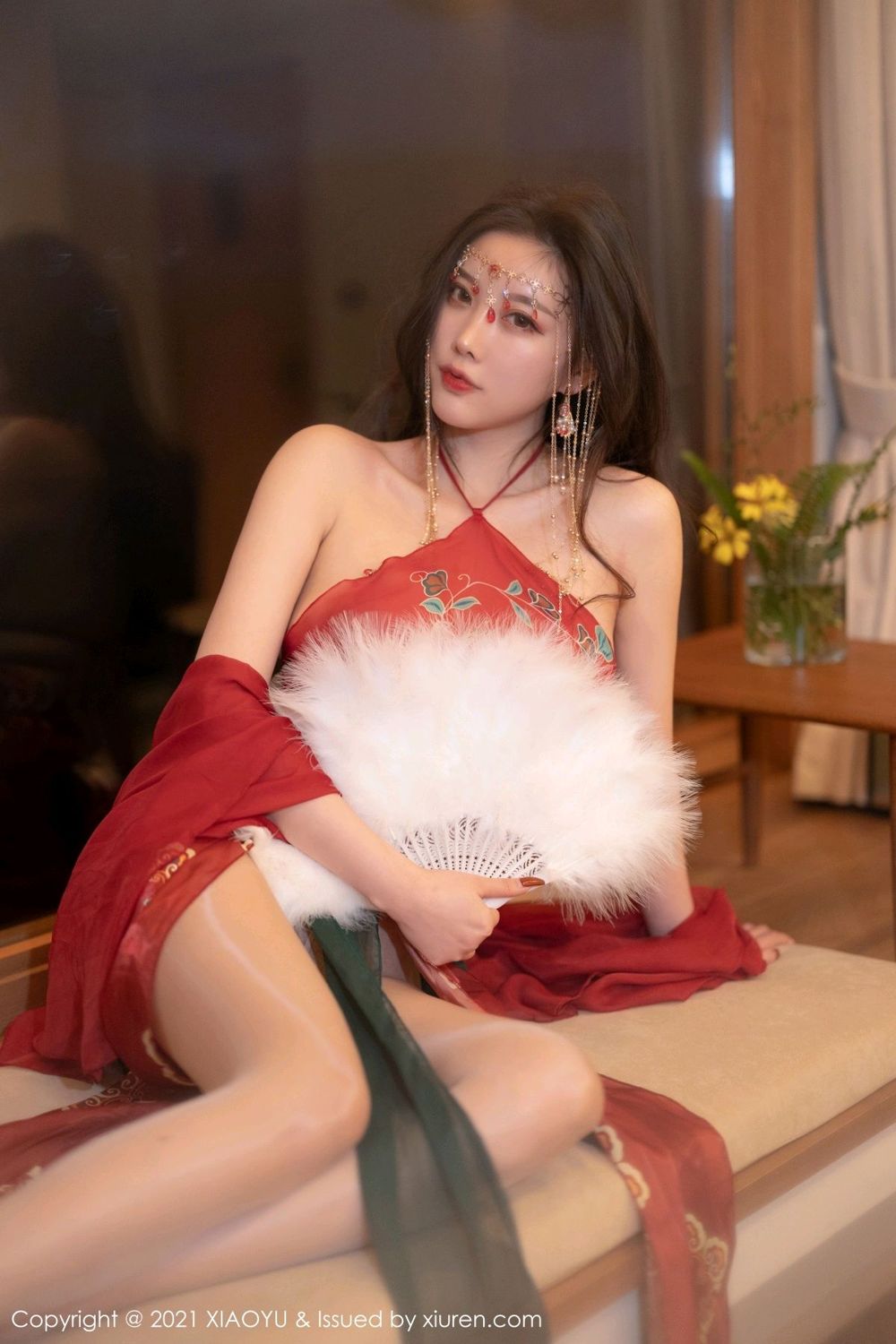 《语画界 鱼子酱fish(Yu Zi Jiang Fish) 制服写真 VOL.688》第83张，模特鱼子酱fish(Yu Zi Jiang Fish)，语画界，制服主题，全套83张