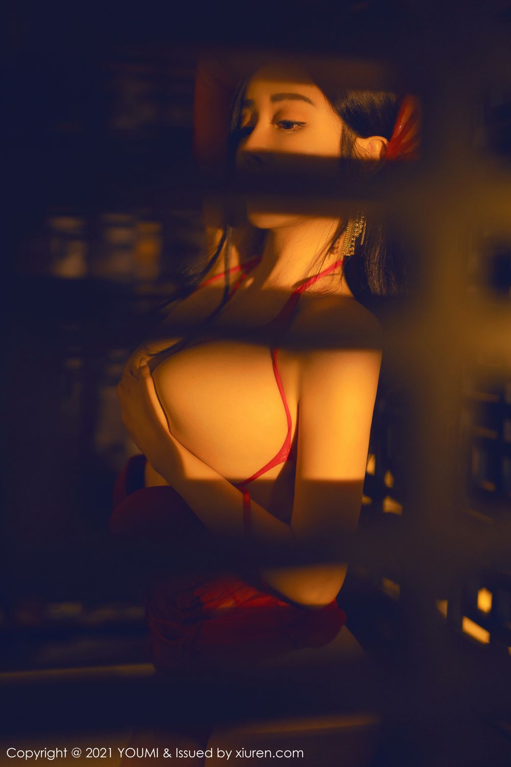 《尤蜜荟 允薾(Yun Er) 制服写真 VOL.711》第51张,模特允薾(Yun Er),尤蜜荟,制服主题,全套70张