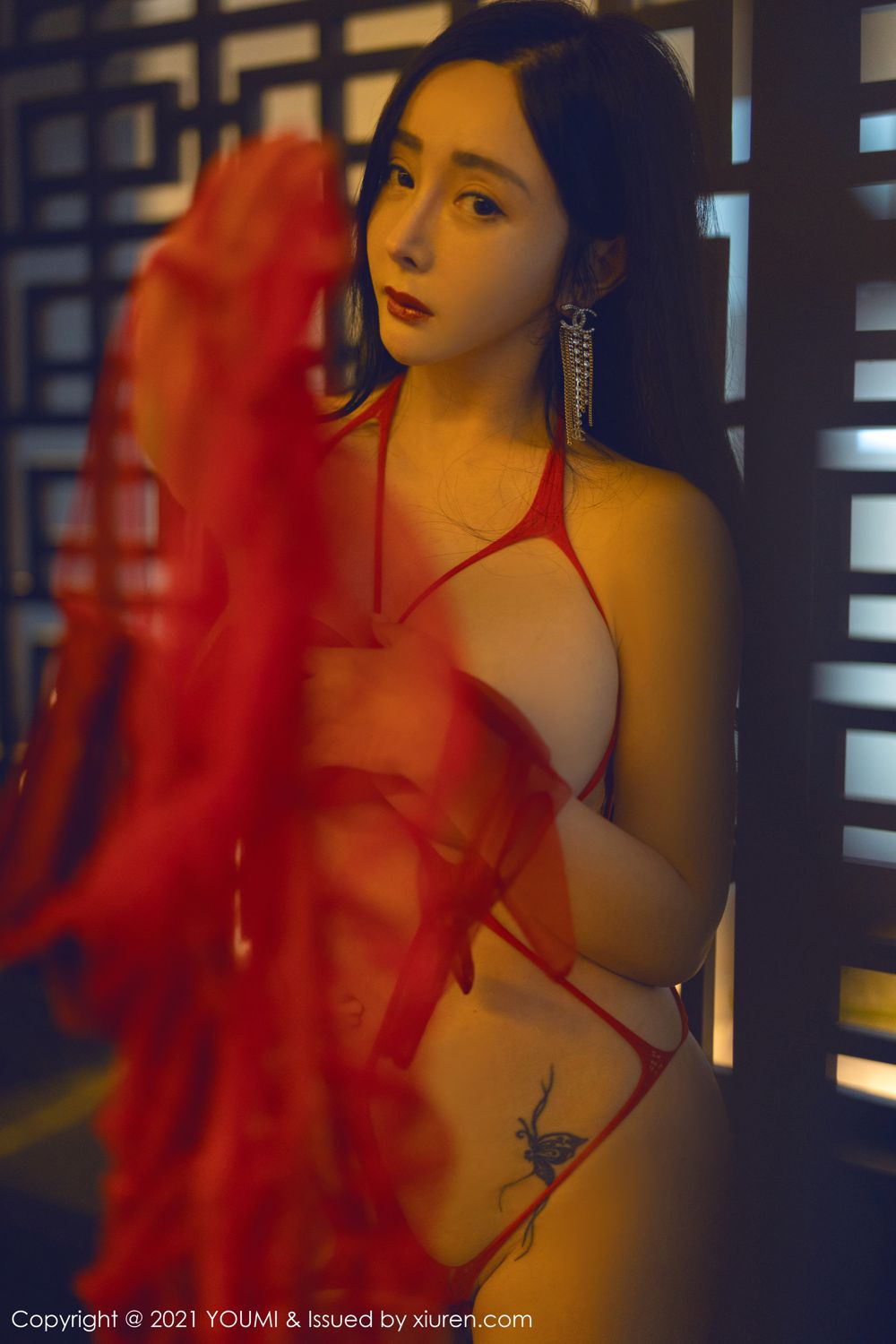 《尤蜜荟 允薾(Yun Er) 制服写真 VOL.711》第61张，模特允薾(Yun Er)，尤蜜荟，制服主题，全套70张