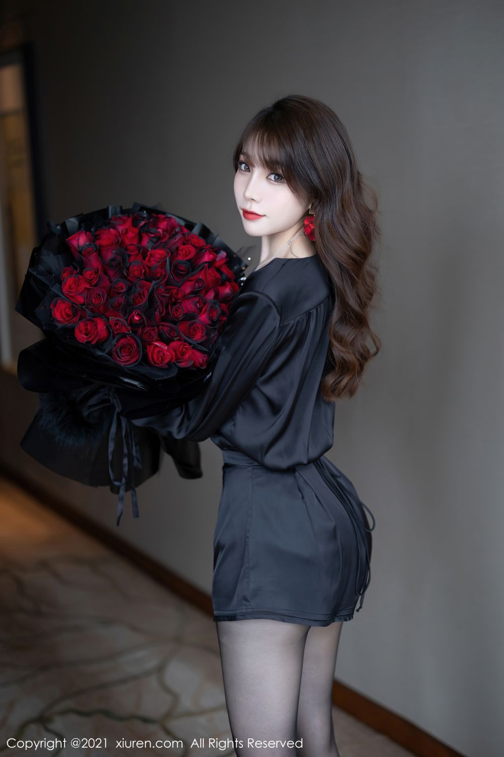 《秀人网 芝芝Booty 黑丝写真 No.4205》第8张,模特芝芝Booty,秀人网,黑丝主题,全套84张