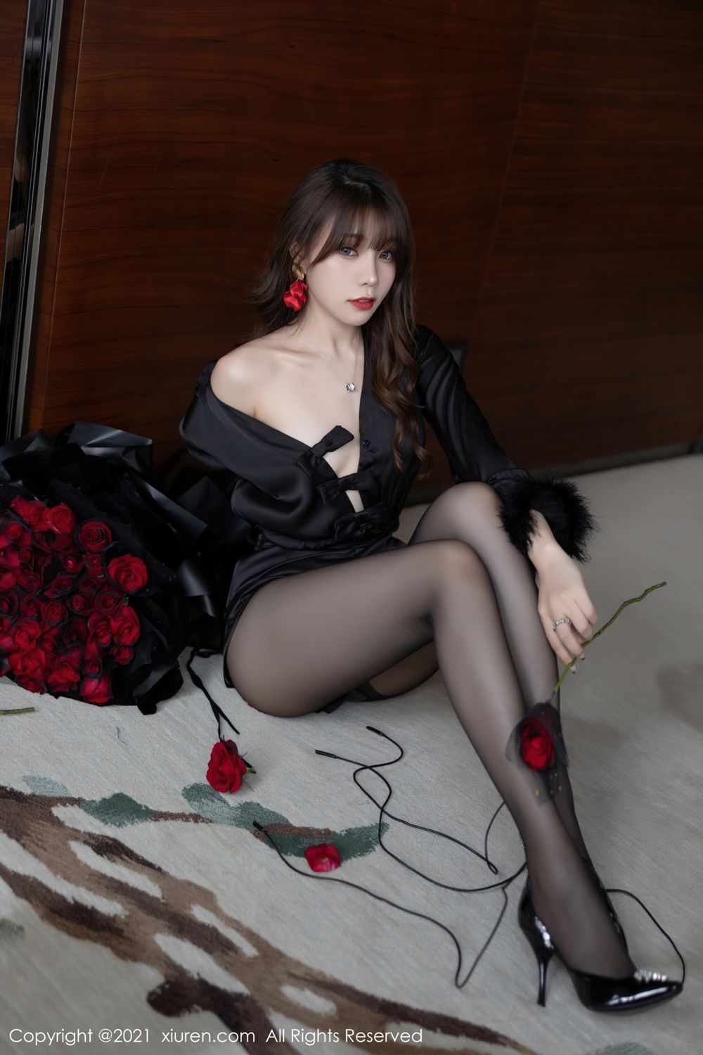 《秀人网 芝芝Booty 黑丝写真 No.4205》第51张,模特芝芝Booty,秀人网,黑丝主题,全套84张